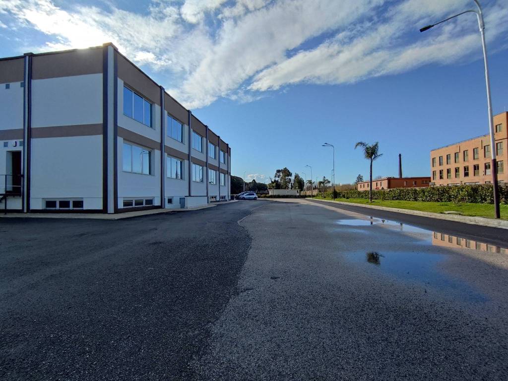 Immobile a Caserta in Viale Melvin Jones - Foto 4