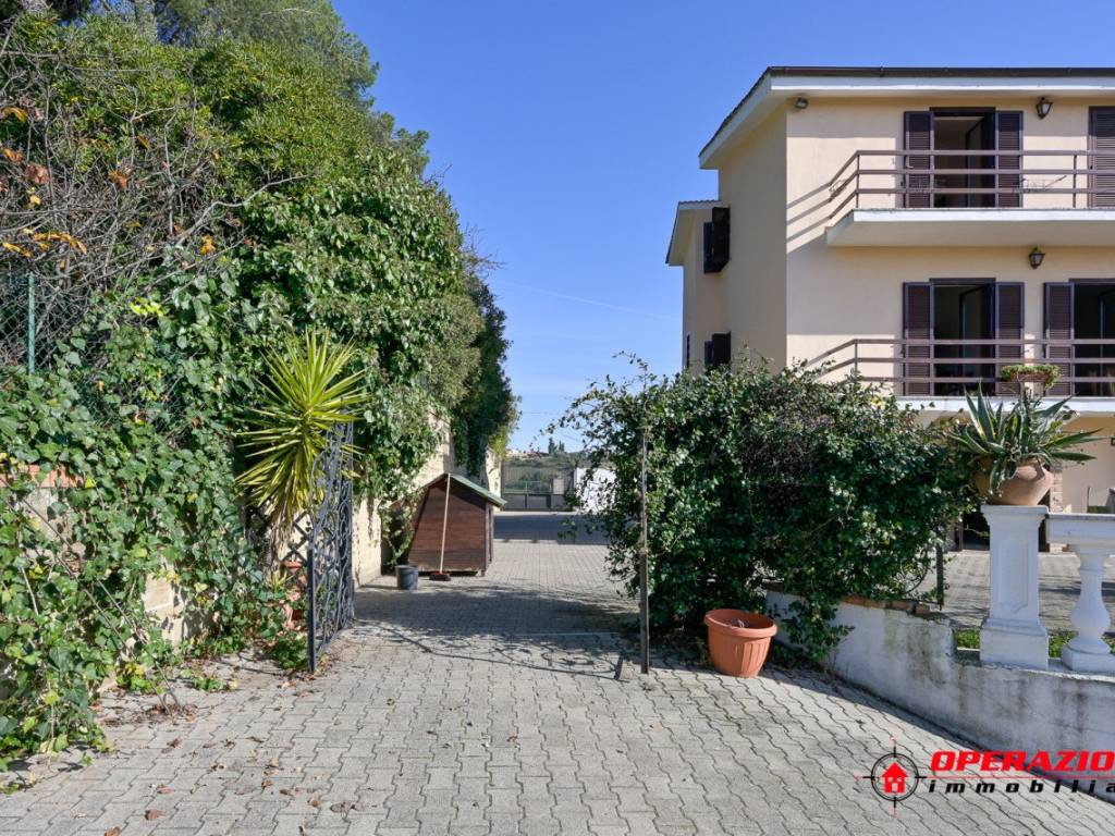 Villa a Castelnuovo di porto - Foto 5