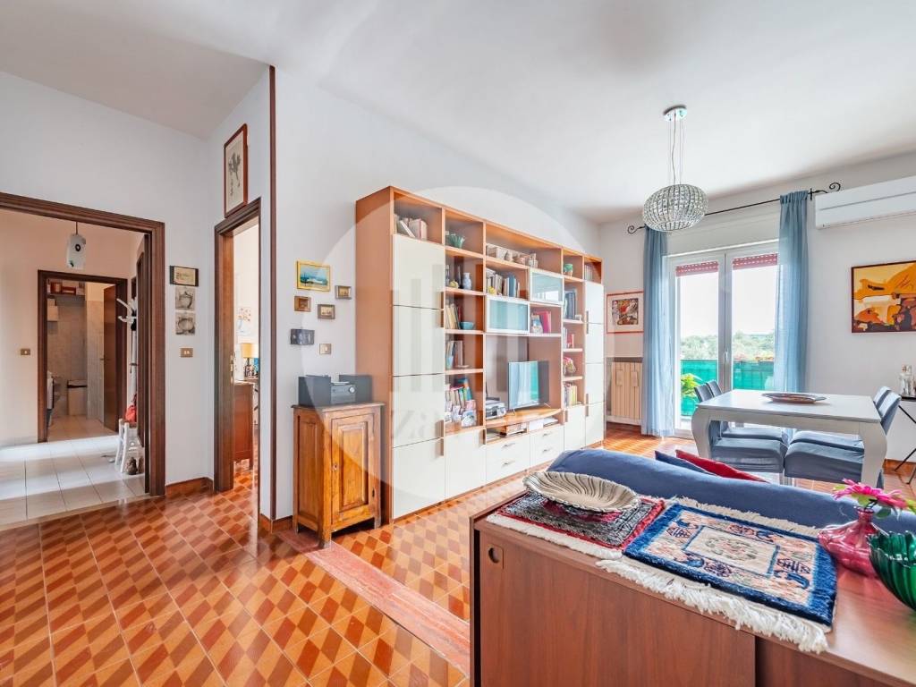 Appartamento a Modugno in Via Salvo D'Acquisto, 14 - Foto 3