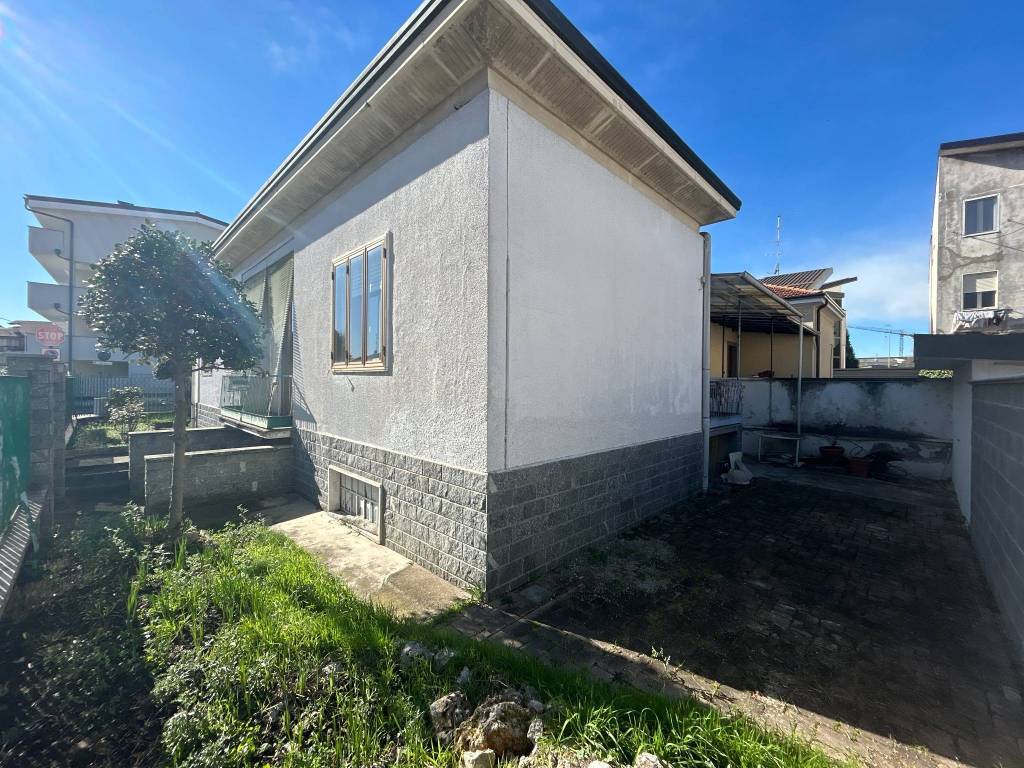 Villa a Lainate in Via 25 Aprile, 21 - Foto 5