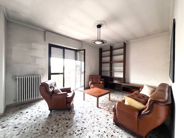 Appartamento a Garbagnate milanese in Via Pietro Mascagni, 1 - Foto 2