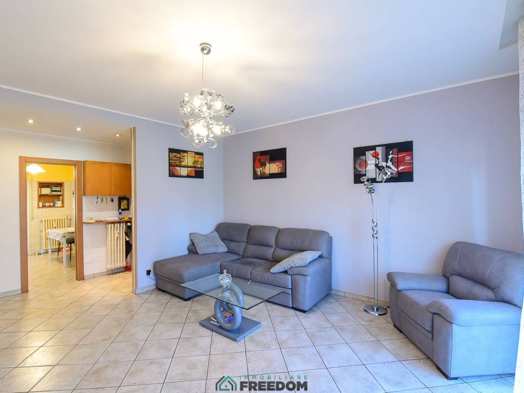 Appartamento a Desio in Via Giovanni Prati, 81 - Foto 2