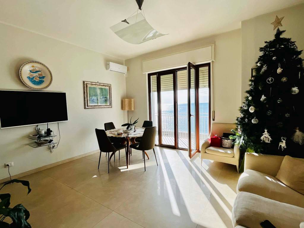 Appartamento a Salerno in Via Leucosia, 145 - Foto 2