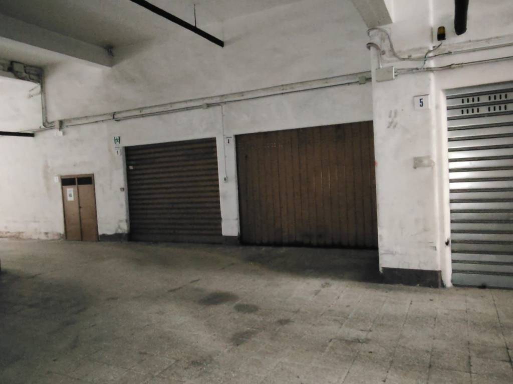 Box / garage a Catania in Via Fimia, 54 - Foto 4