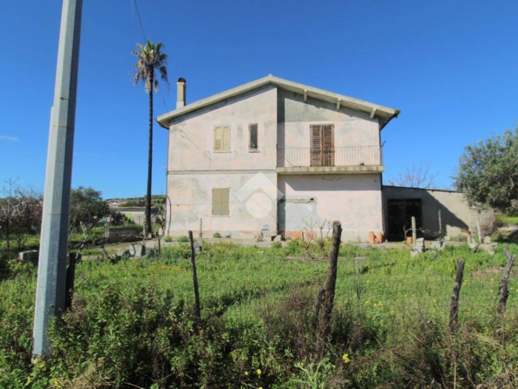 Casa indipendente a Isola di capo rizzuto in Via Efesto, 13 - Foto 3