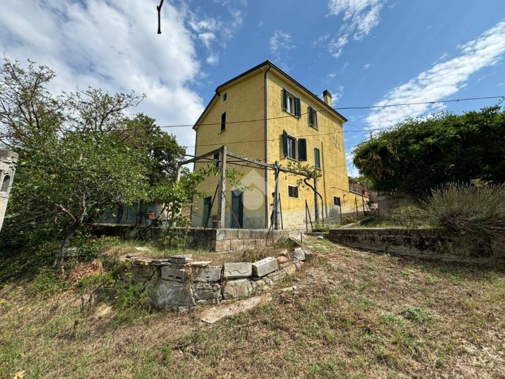 Casa indipendente a Gualdo tadino in VIA DEL BIANCHELLO - Foto 2