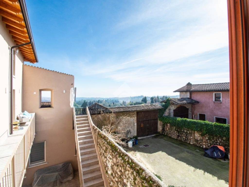 Appartamento a Polpenazze del garda in Piazza Degli Alpini, 1 - Foto 3