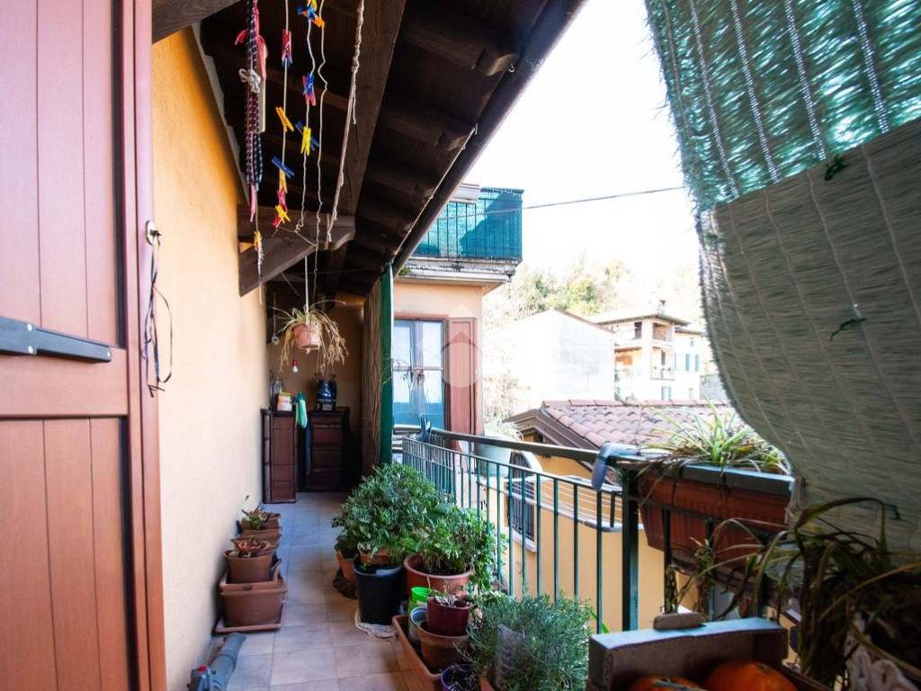 Appartamento a Polpenazze del garda in Piazza Degli Alpini, 1 - Foto 5