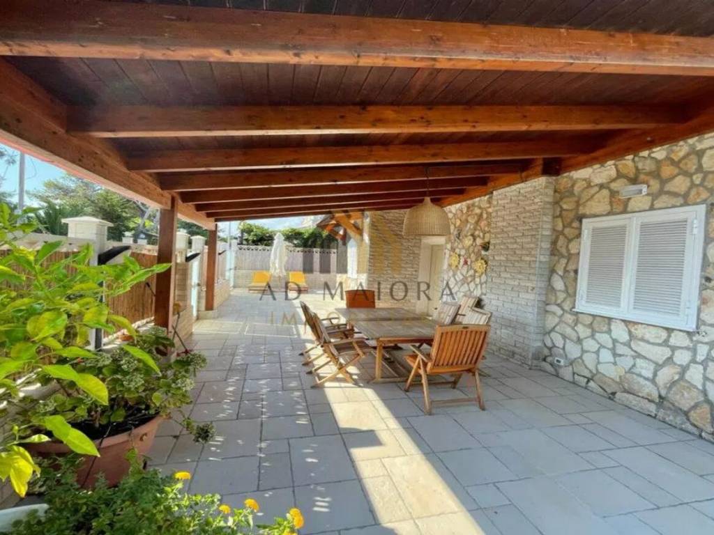 Villa a Giovinazzo in Via Bari - Foto 4