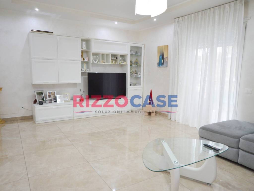 Appartamento a Corigliano-rossano in Via Nestore Mazzei, 7 - Foto 2