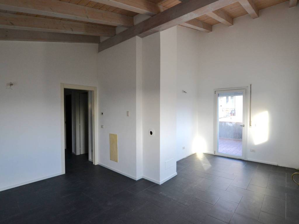 Villa a Rive d'arcano in Via Friuli - Foto 4