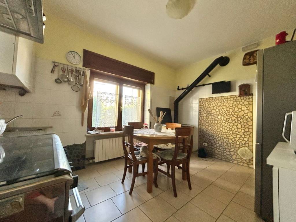Villa a Belfiore in Via Stradelletta - Foto 3