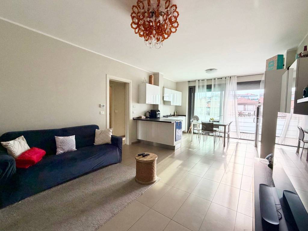 Appartamento a Alba in Piazza Michele Ferrero - Foto 4