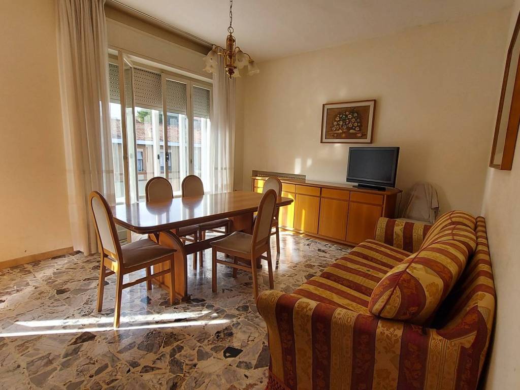 Appartamento a Pesaro in Via Ferdinando Martini - Foto 2