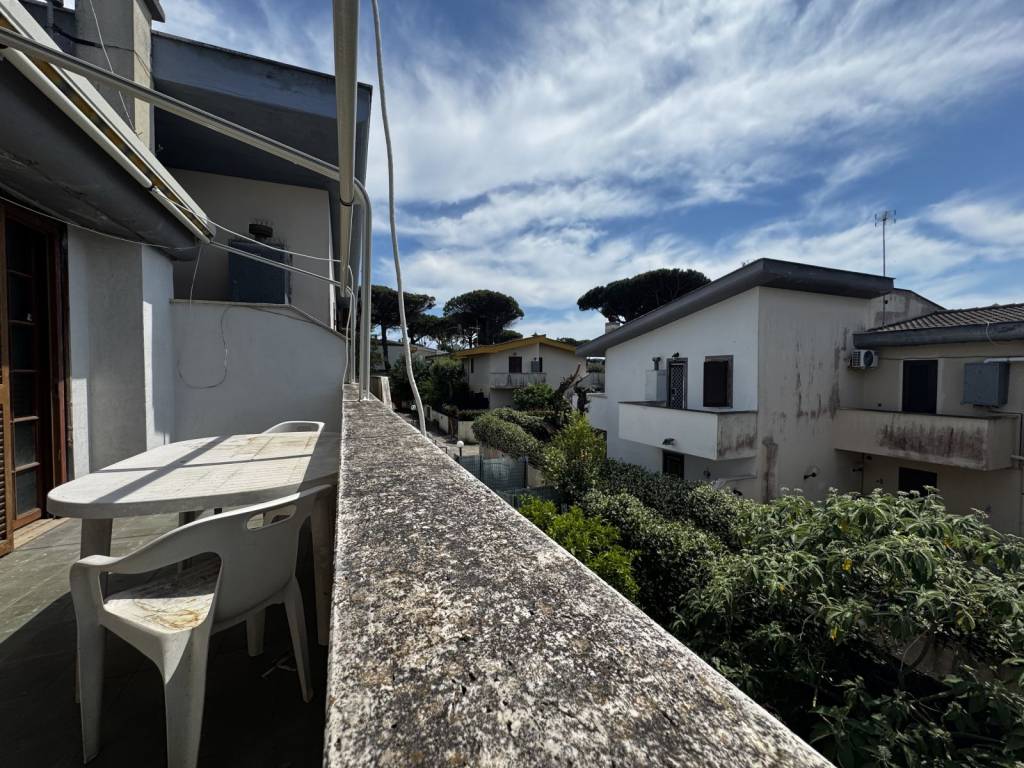 Villa a Anzio in Via delle Dalie - Foto 4