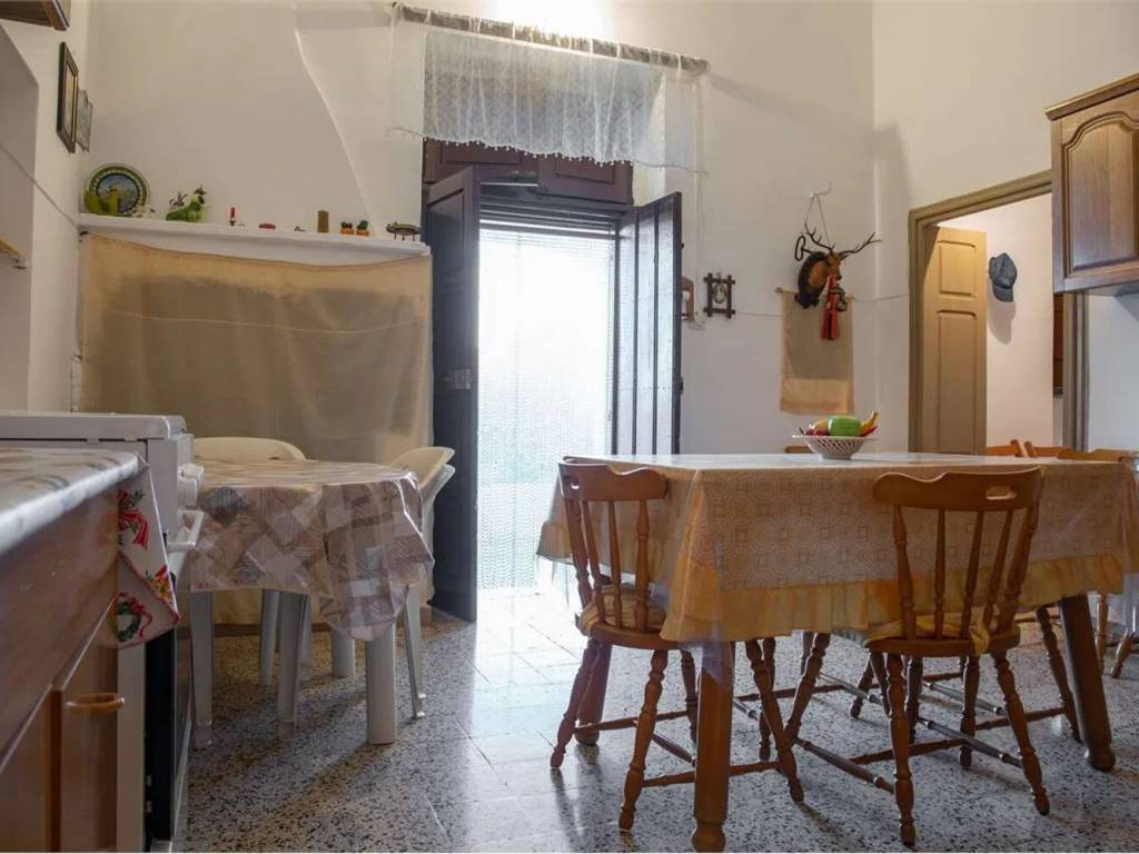 Villa a Ceglie messapica in Strada Senza Nome - Foto 5