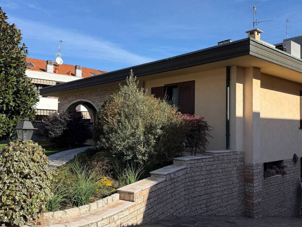 Villa a Lainate in Vicolo Mincio - Foto 2