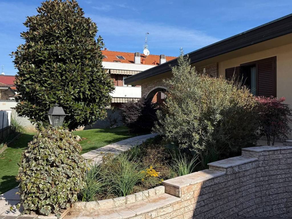 Villa a Lainate in Vicolo Mincio - Foto 4