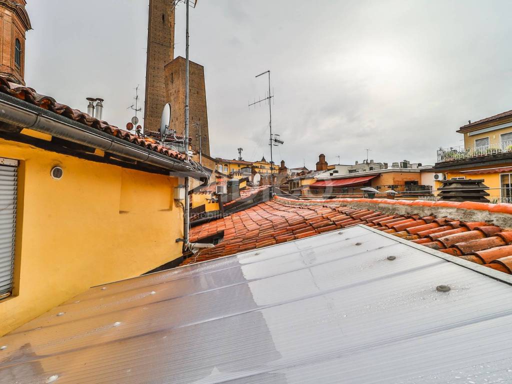 Appartamento a Bologna in Via Luigi Zamboni, 5 - Foto 2