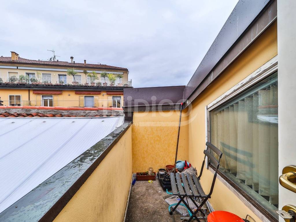 Appartamento a Bologna in Via Luigi Zamboni, 5 - Foto 3