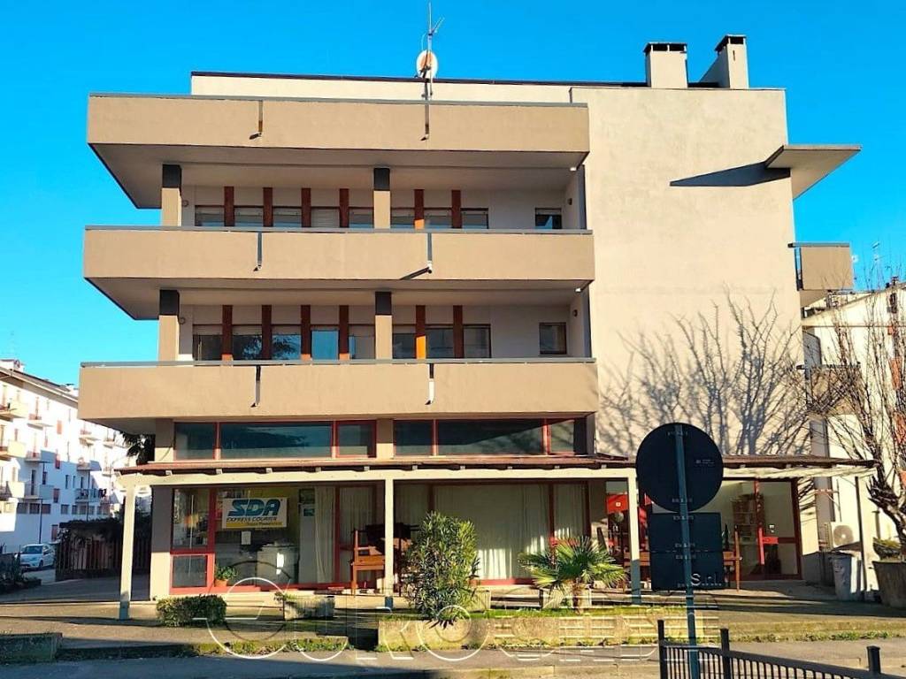 Appartamento a Umbertide in Via Raffaello Sanzio - Foto 2