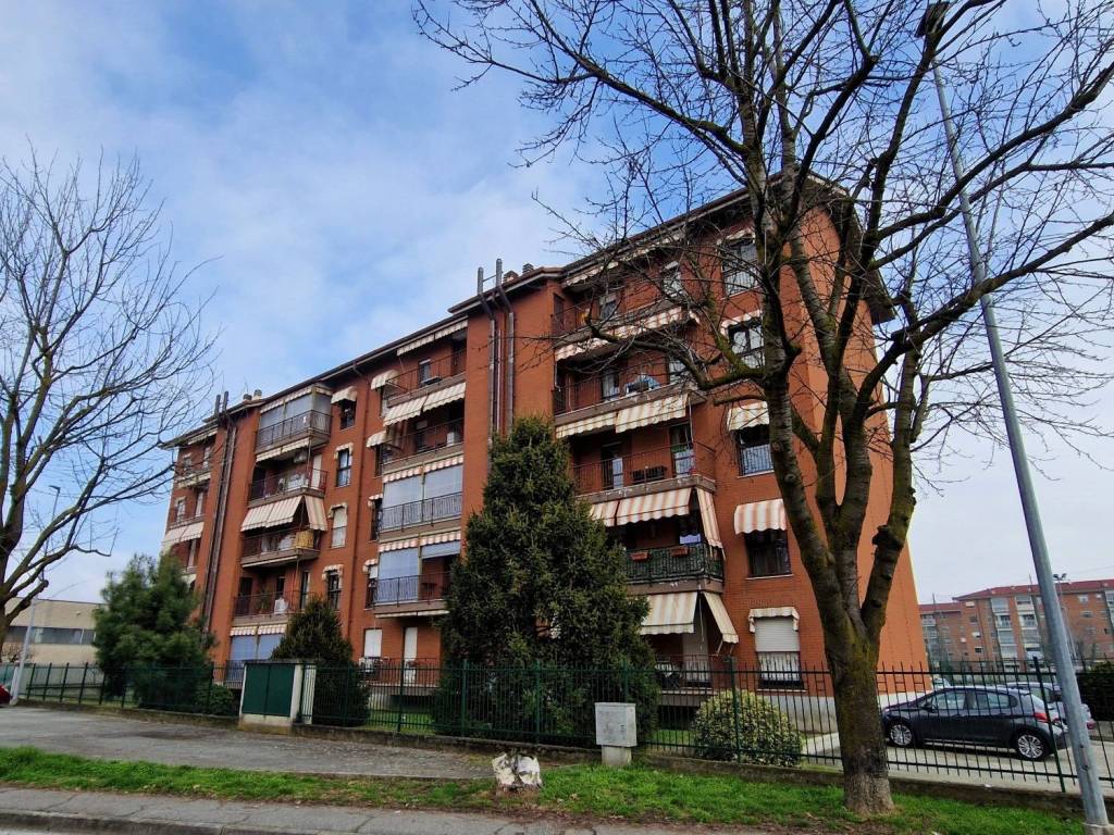 Appartamento a Settimo torinese in Via Rosa Luxemburg, 5 - Foto 2