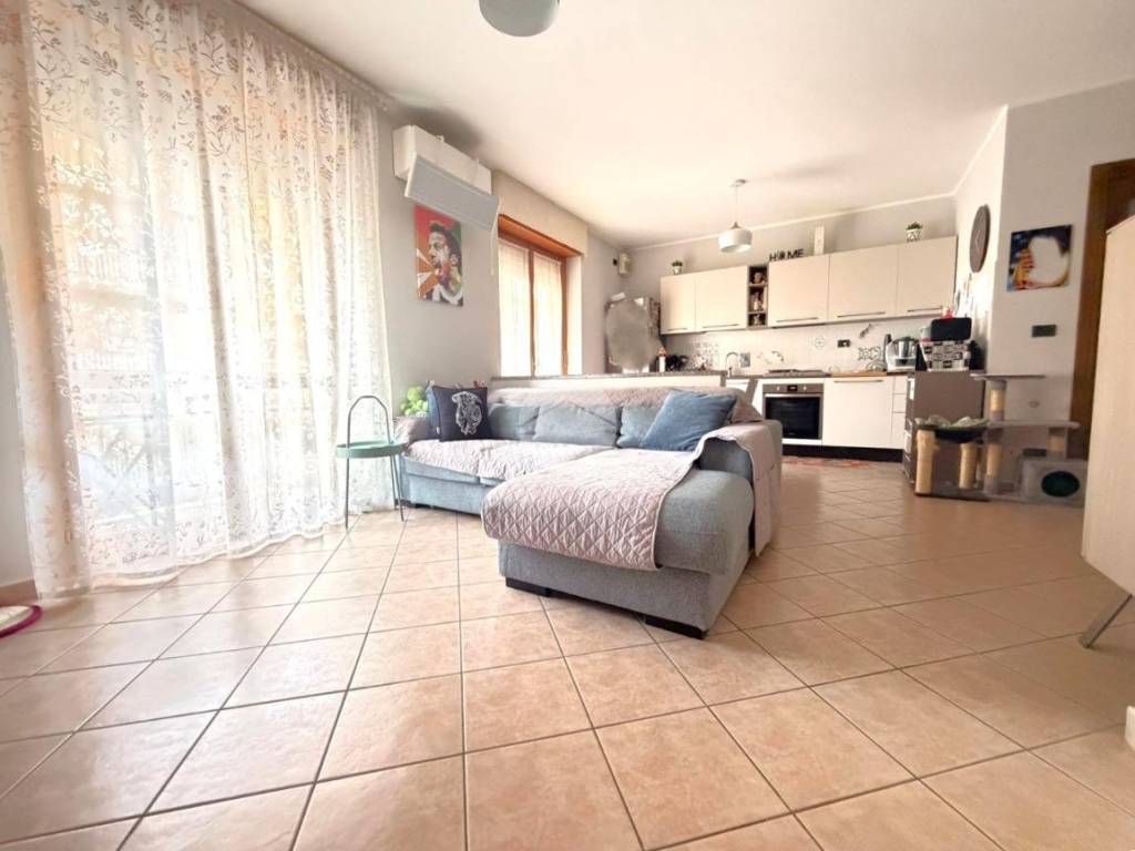 Appartamento a Rivalta di torino in Via Leopardi, 10 - Foto 2