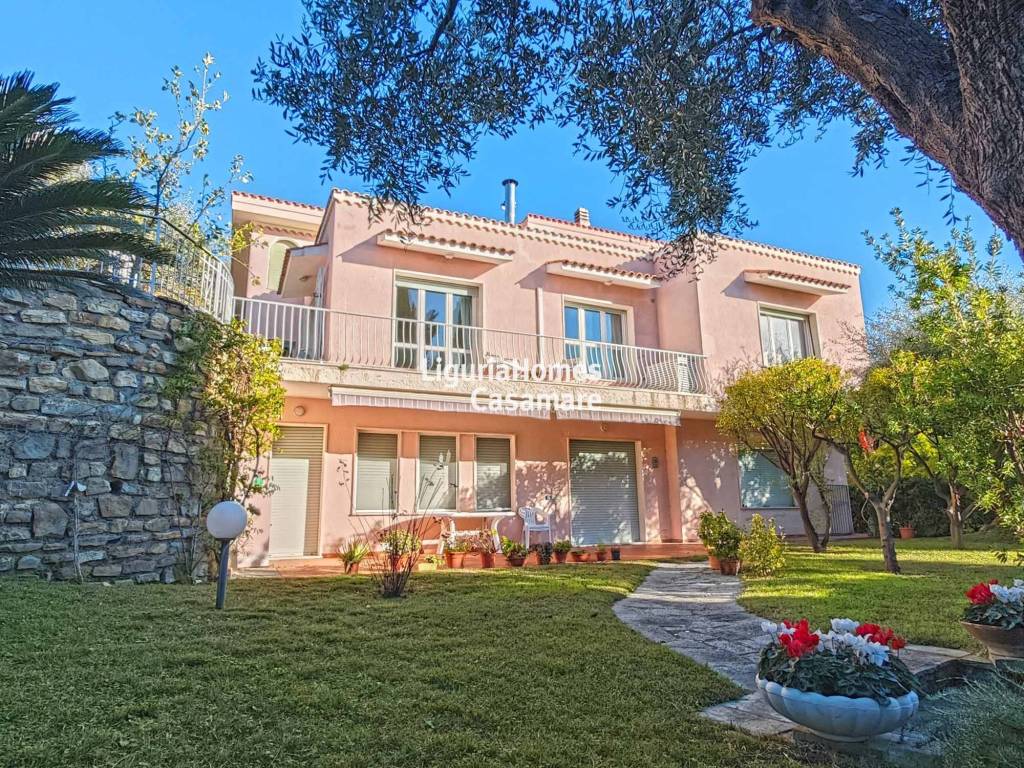 Villa a Bordighera in Via Tiziano Vecellio - Foto 4