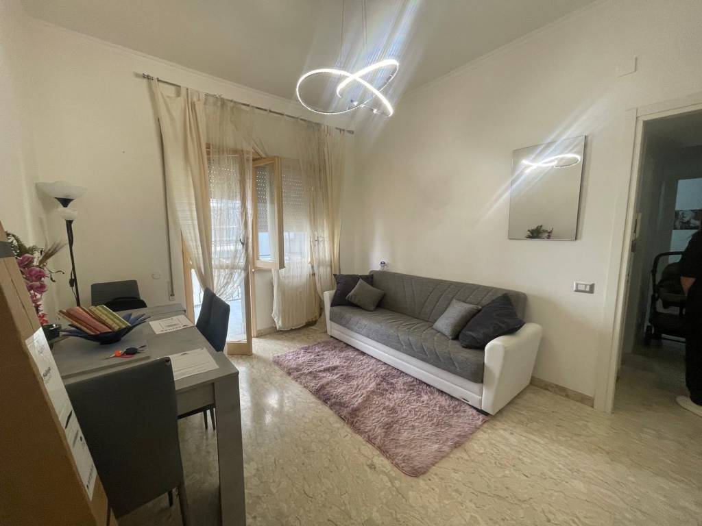 Appartamento a Pomezia in Via Cincinnato - Foto 2