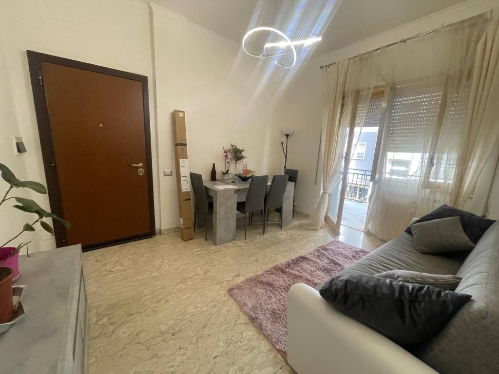 Appartamento a Pomezia in Via Cincinnato - Foto 5