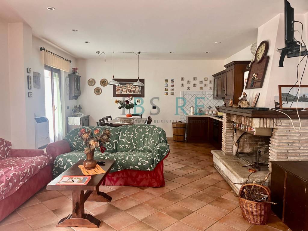 Villa a Leonessa in via del lavatoio - Foto 3