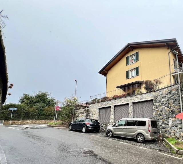 Appartamento a Cermenate in Via Carlo Moreschi, 45 - Foto 2