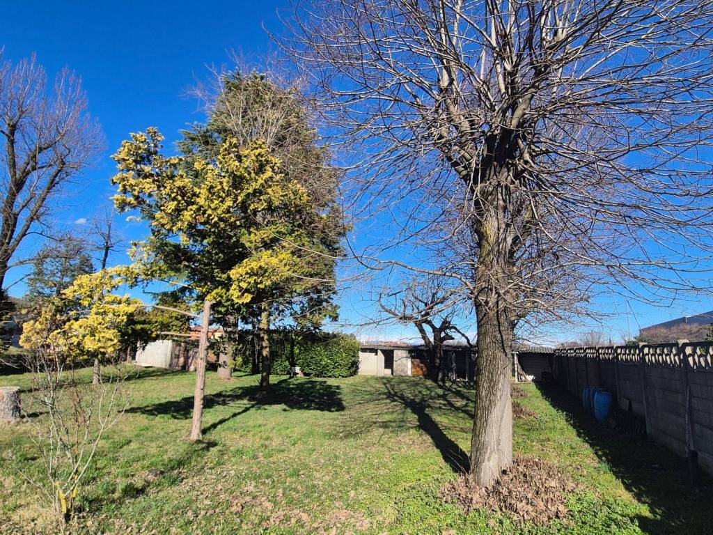 Villa a Busto garolfo in Via dei Mille, 31 - Foto 3