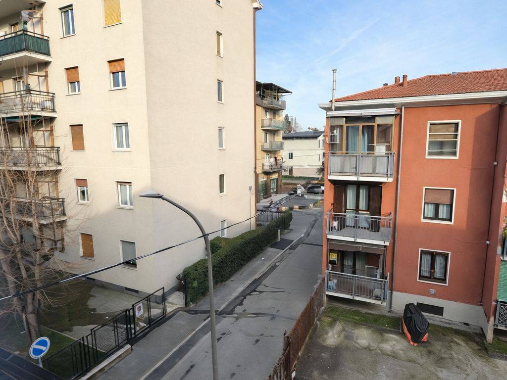 Appartamento a Bollate in Via Nino Bixio, 11 - Foto 4
