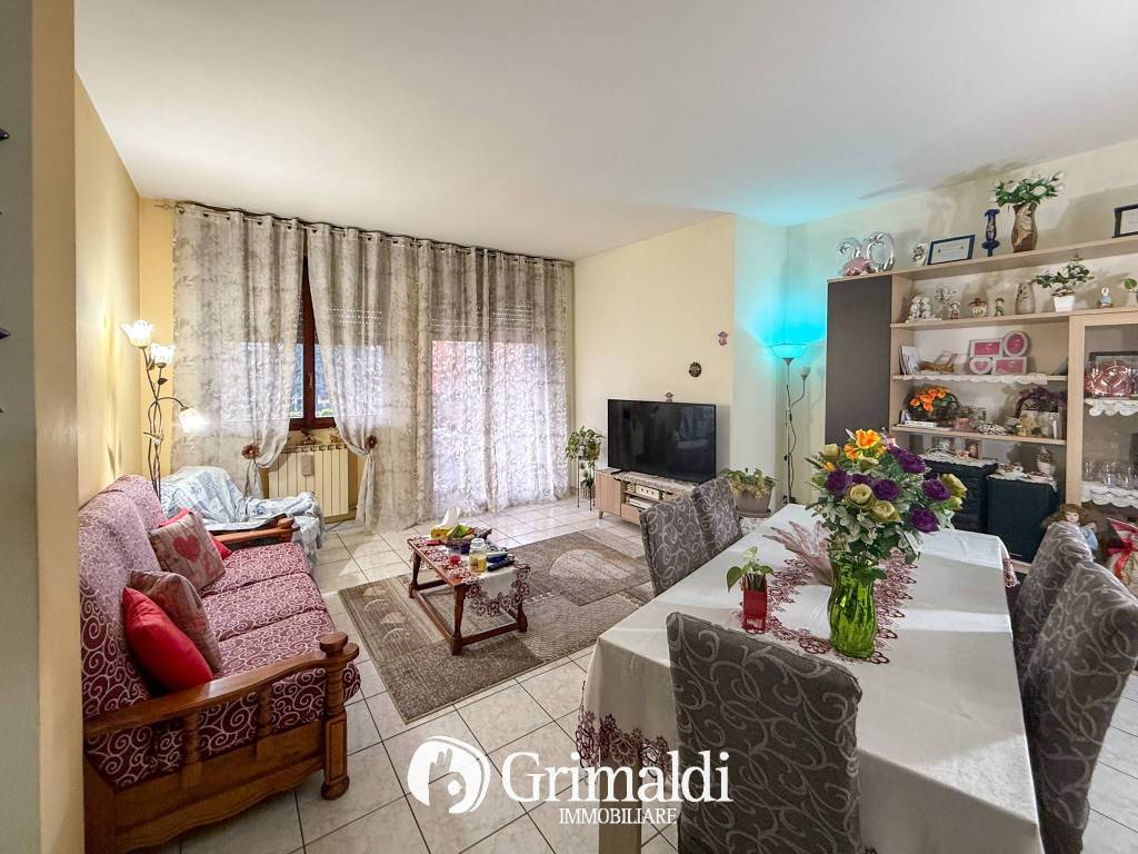 Appartamento a Cesano maderno in Via Giovanni de' Medici, 63 - Foto 2