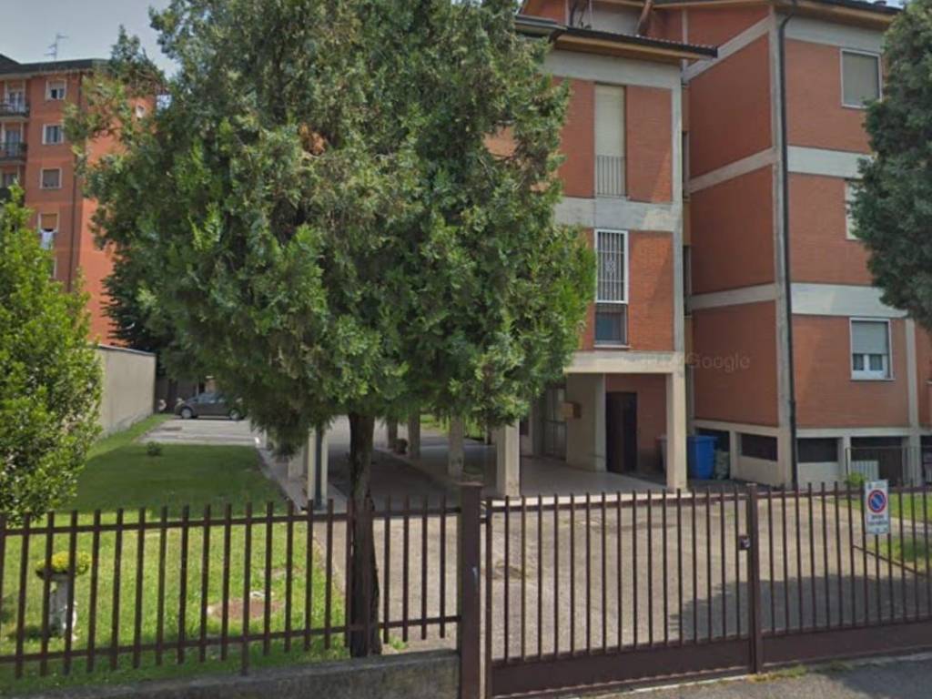 Appartamento a Buccinasco in Via I Maggio - Foto 2