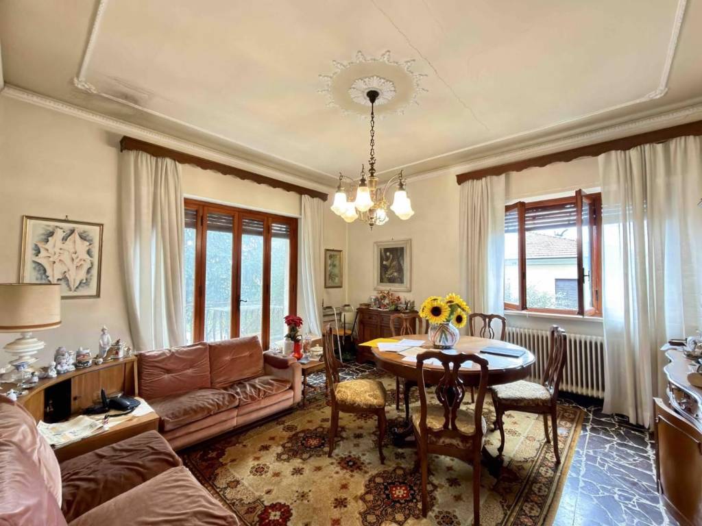 Villa a Lucca in Via dei Marzi, , 73 - Foto 2
