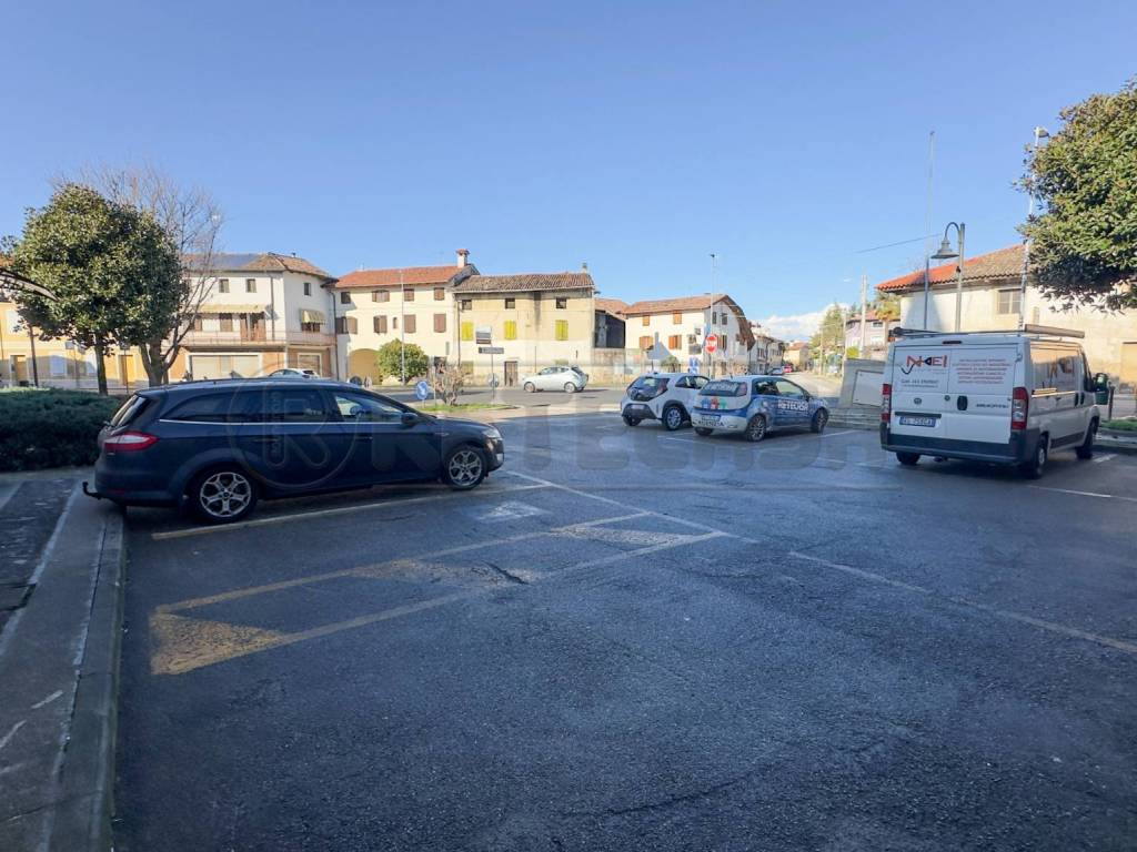 Rustico / casale a Romans d'isonzo in PIAZZA DEGLI EROI, 3 - Foto 3