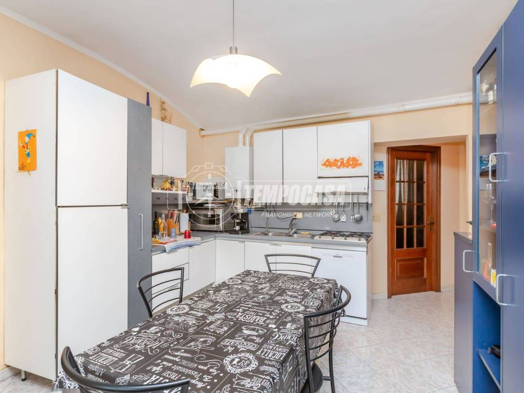 Appartamento a Collegno in Via Alpignano - Foto 4