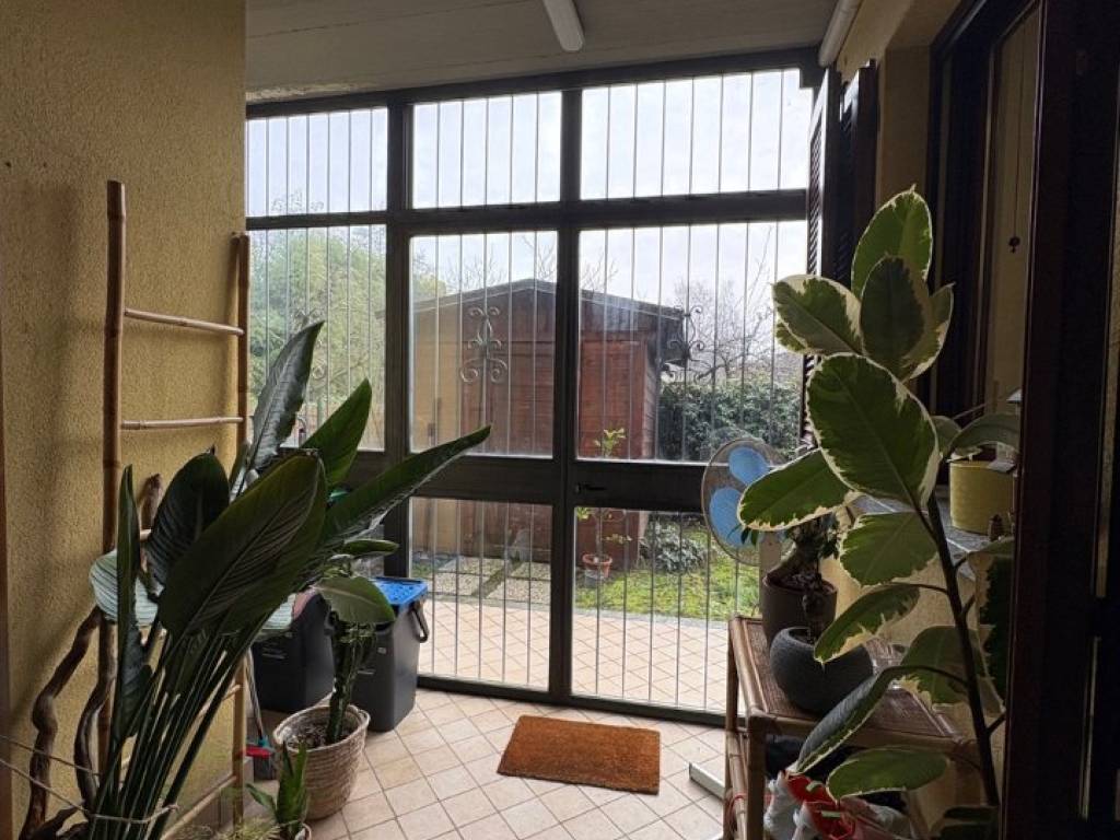 Appartamento a Azzate in Via Piave, 165 - Foto 5