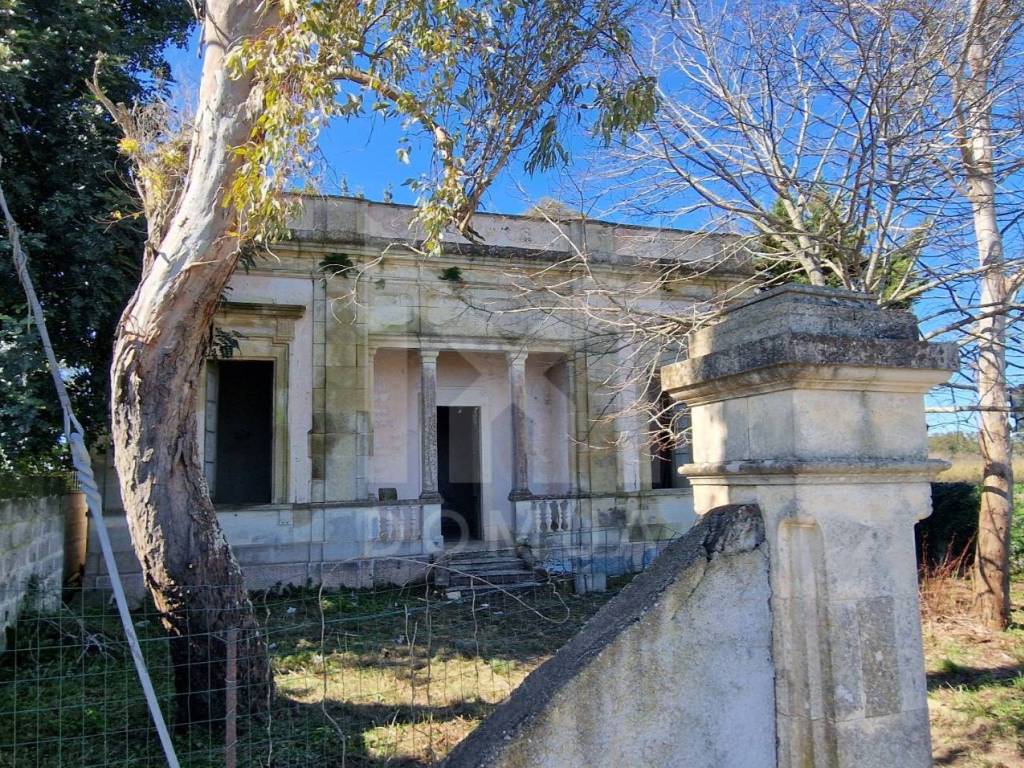 Villa a Cutrofiano in Strada Provinciale Collepasso Noha - Foto 2