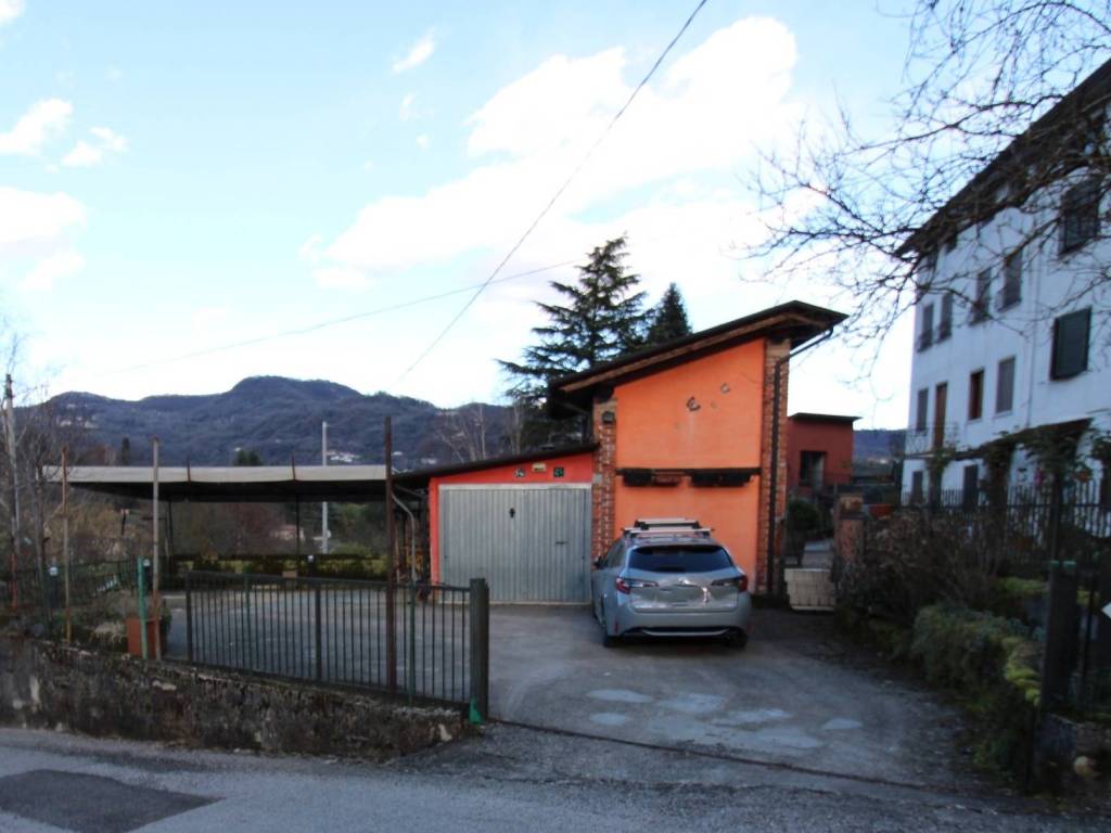 Casa indipendente a Valdagno in Contrada Pradelle - Foto 4
