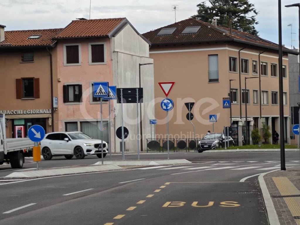 Casa indipendente a Tricesimo in Piazza Giuseppe Verdi, 16 - Foto 2