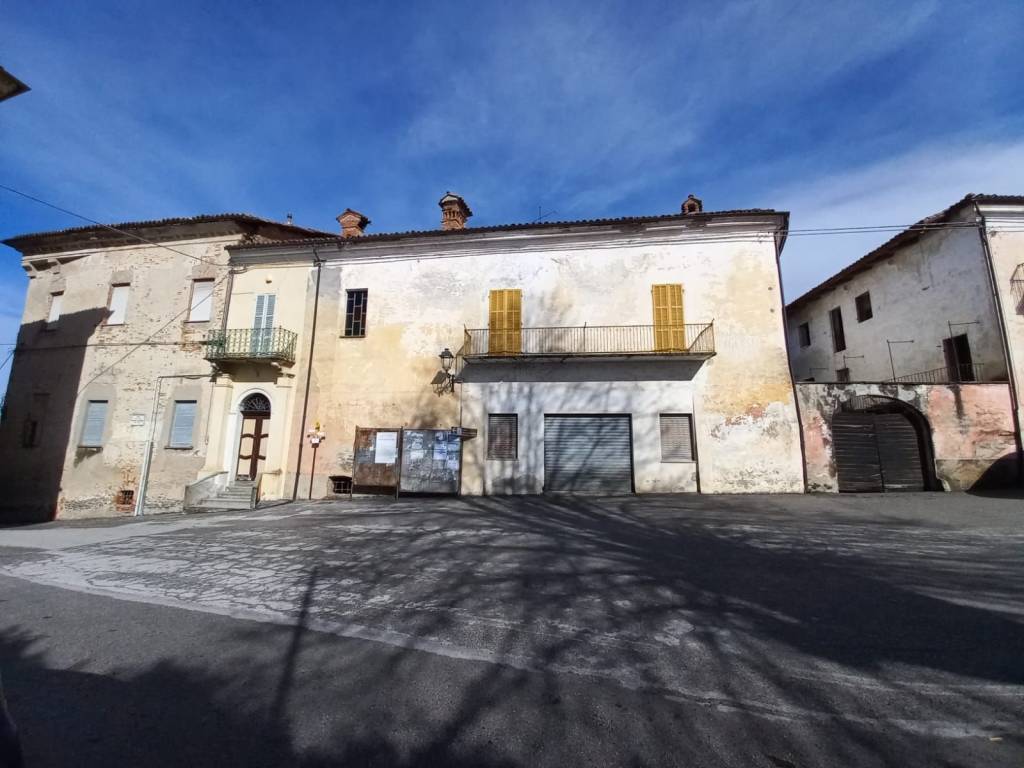 Casa indipendente a Clavesana in Piazza Vittorio Emanuele II, 1 - Foto 3