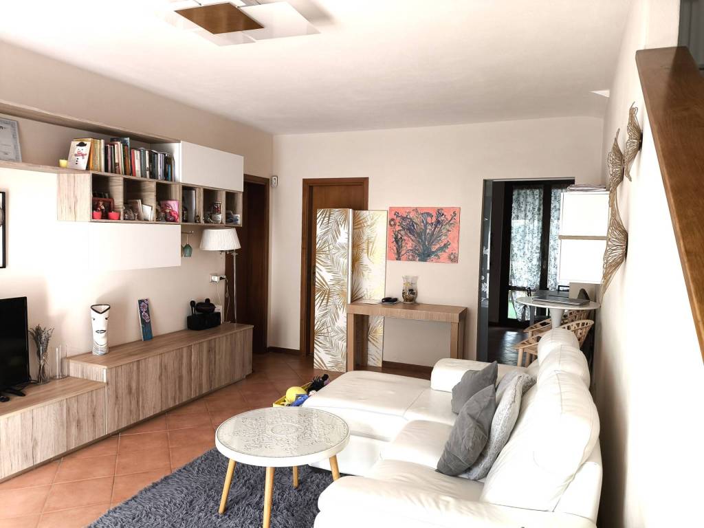 Villa a Pieve a nievole in Via Guglielmo Marconi, 154 - Foto 2