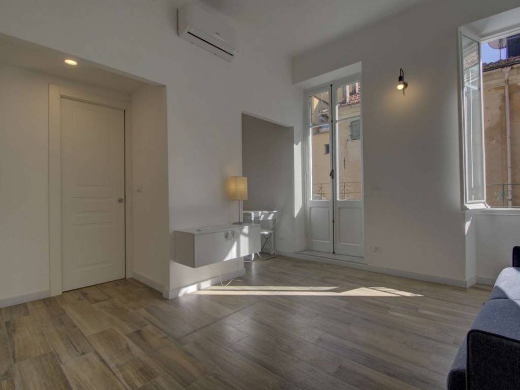 Appartamento a Finale ligure in Via Roma ,27 - Foto 2