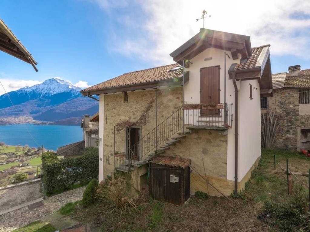 Rustico / casale a Dongo in Via Campiedi, 1 - Foto 2