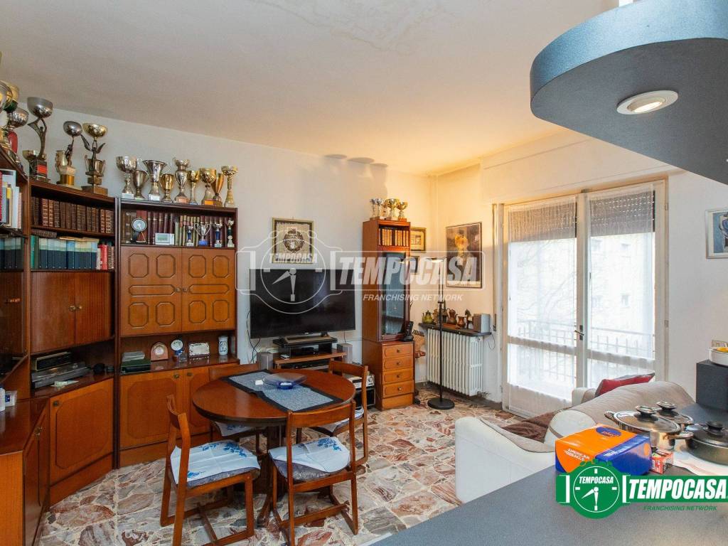 Appartamento a Castellanza in Via Edmondo de Amicis 12 - Foto 4