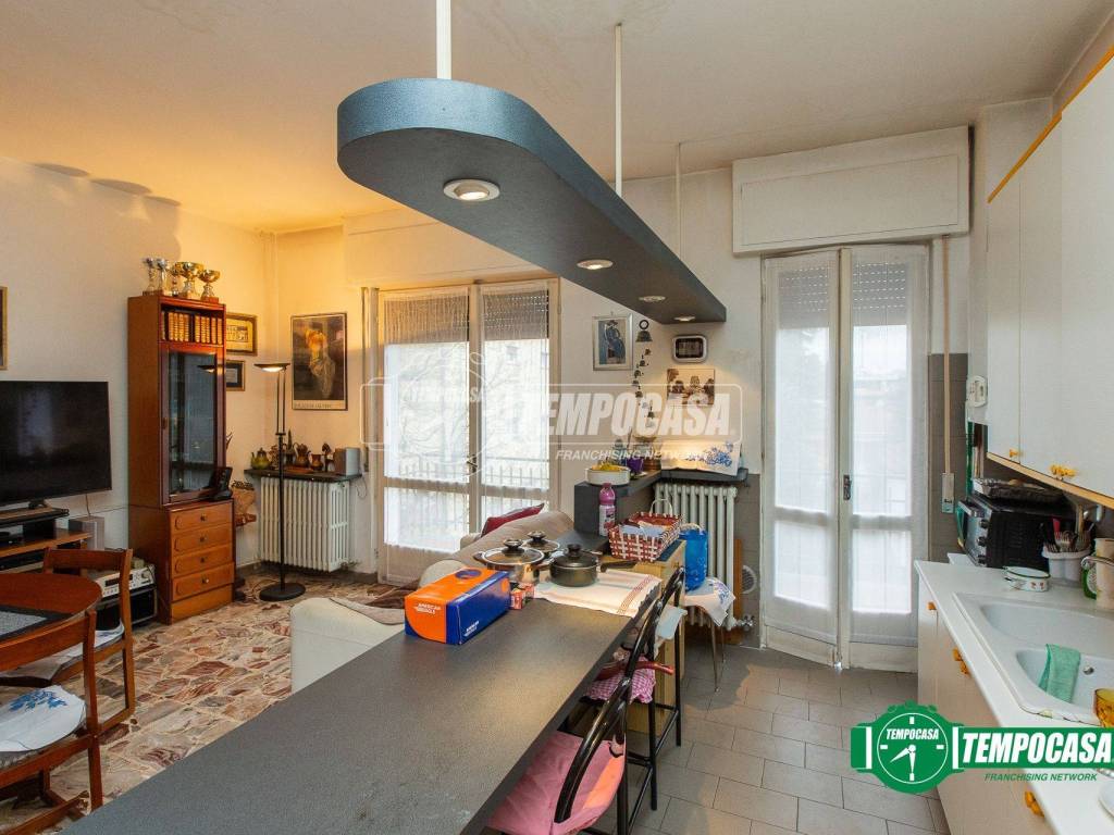 Appartamento a Castellanza in Via Edmondo de Amicis 12 - Foto 5
