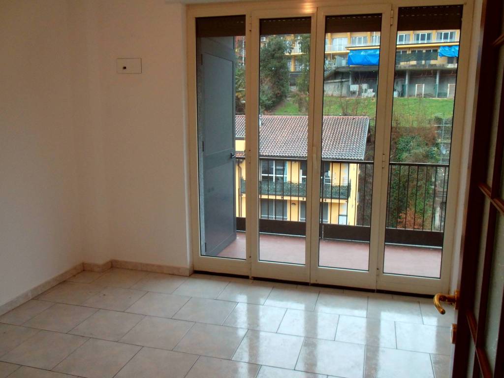 Appartamento a Como in Via Bellinzona - Foto 3